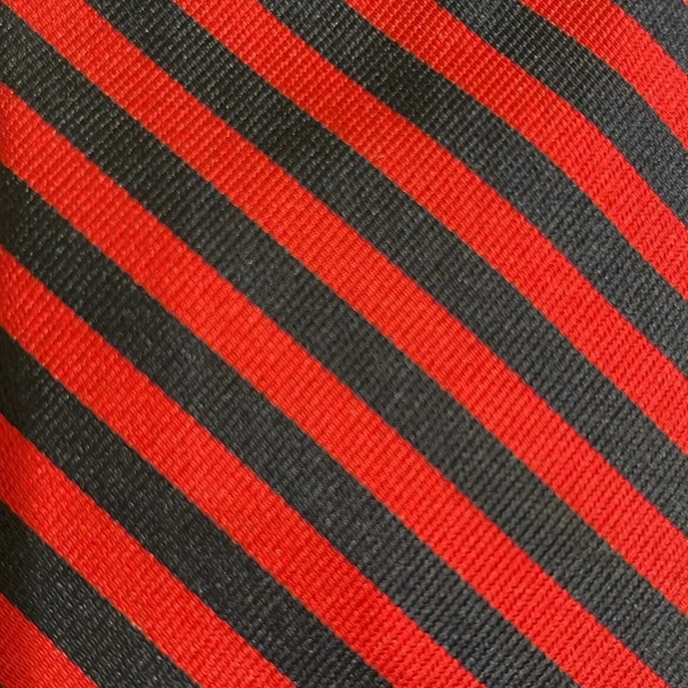 Brooks Brothers Navy Red Diagonal Stripe Silk Tie